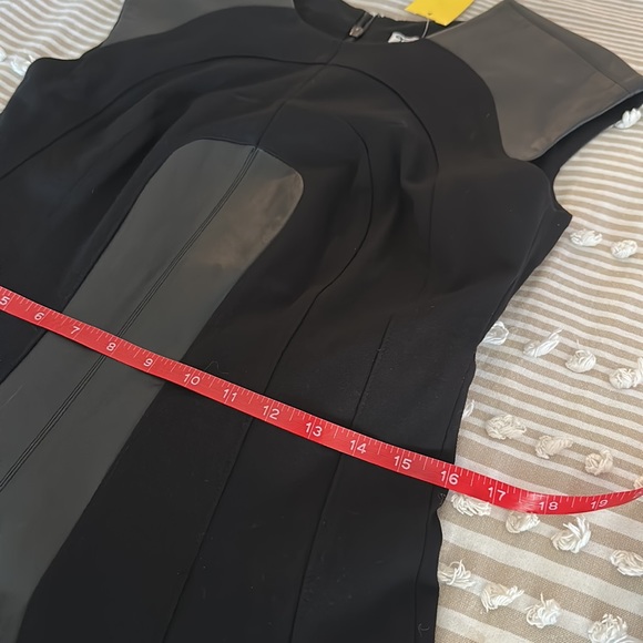 555 Los Angeles designer, black sleeveless asymmetrical w/leather midi dress - Picture 10 of 13